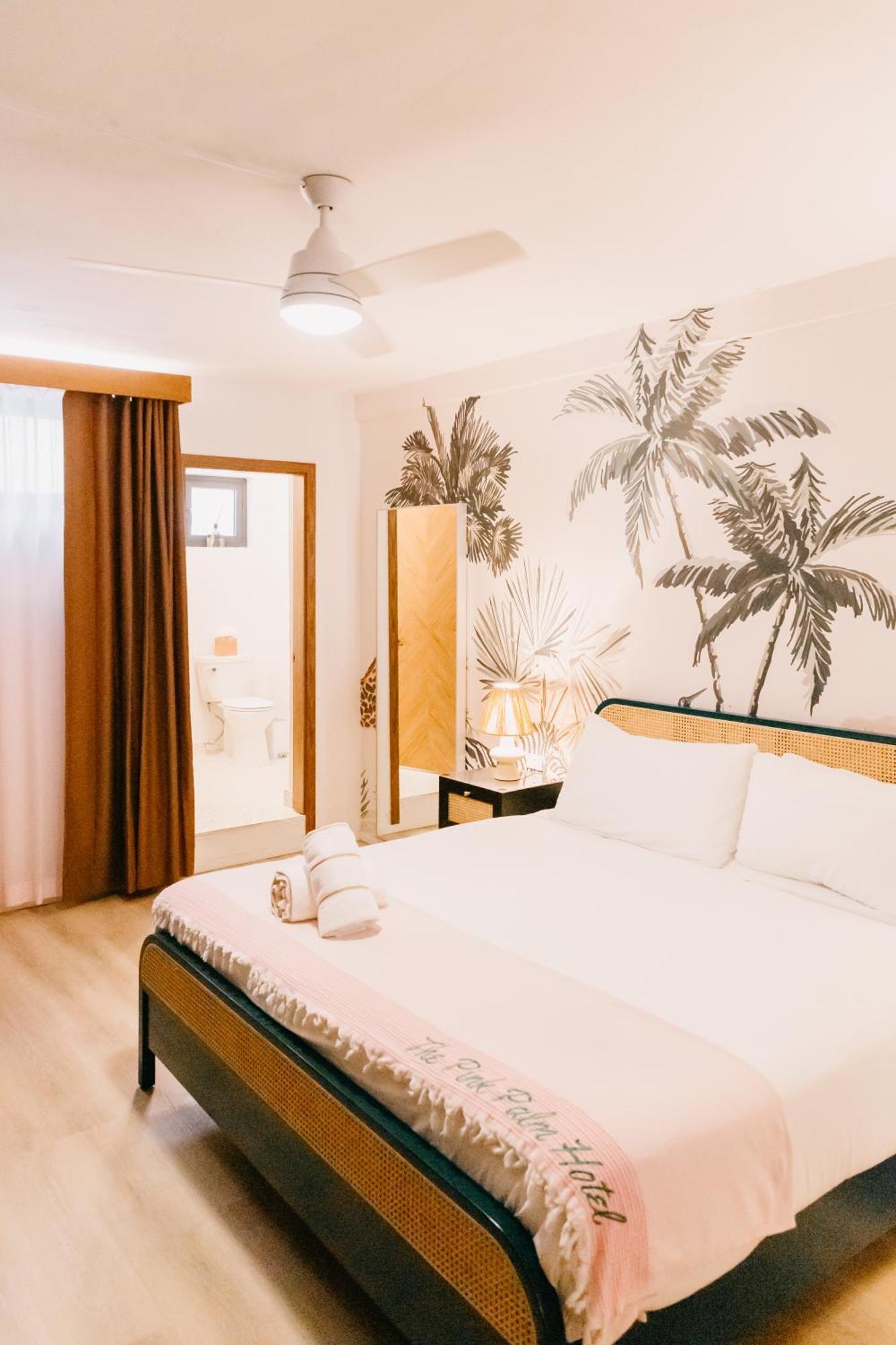The Pink Palm Hotel - Adults Only Charlotte Amalie Luaran gambar